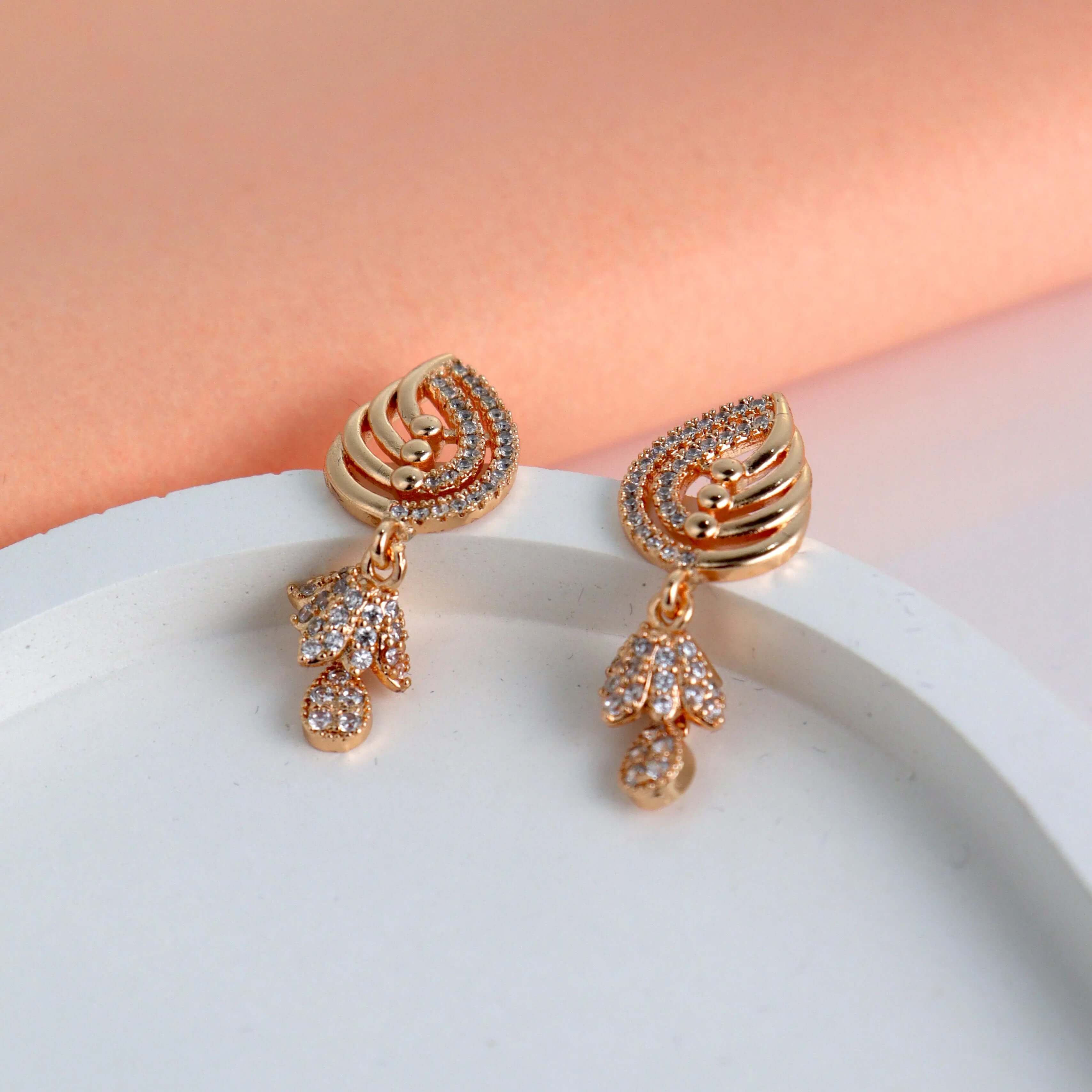 Leafy Teardrop Earings - Own It Pure