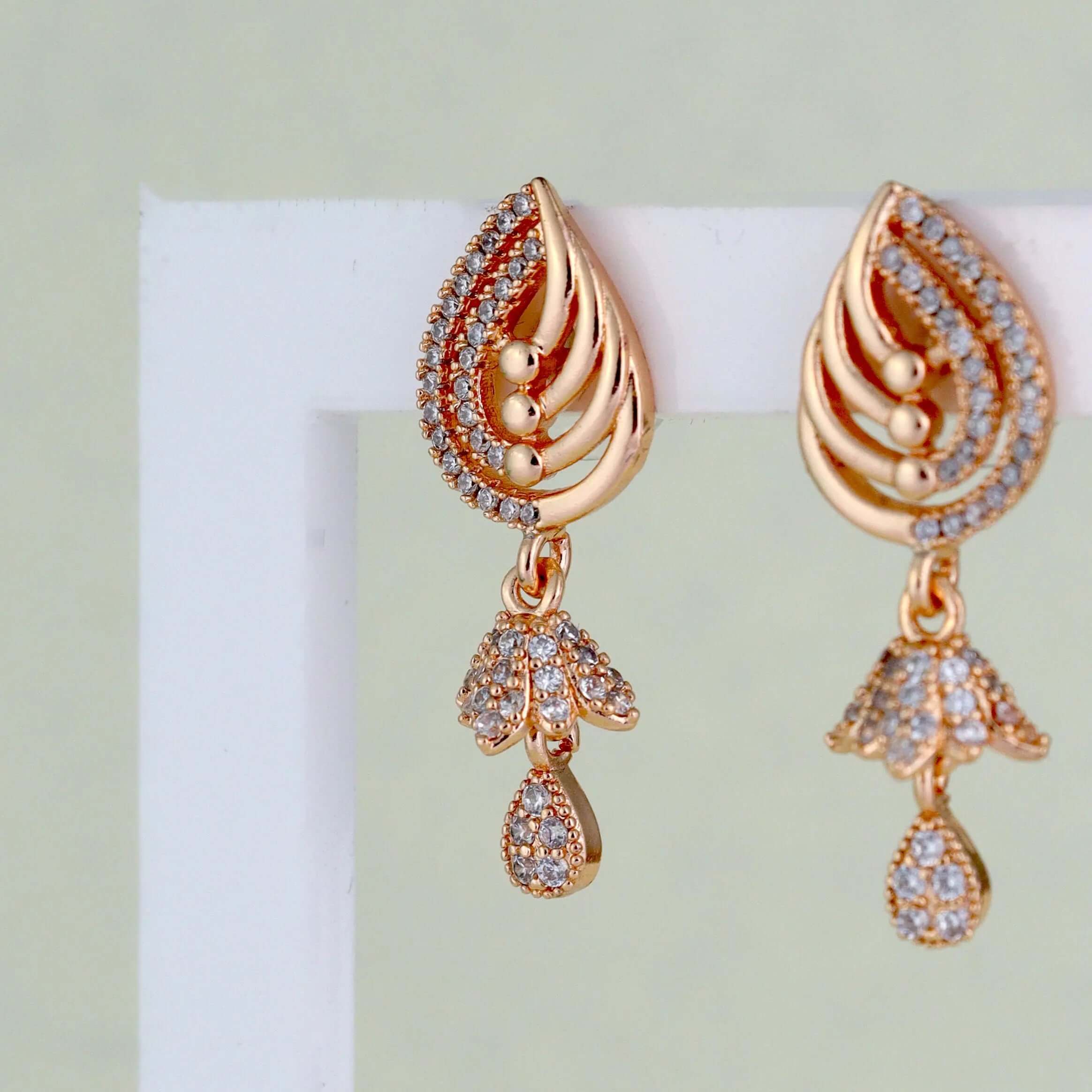 Leafy Teardrop Earings - Own It Pure