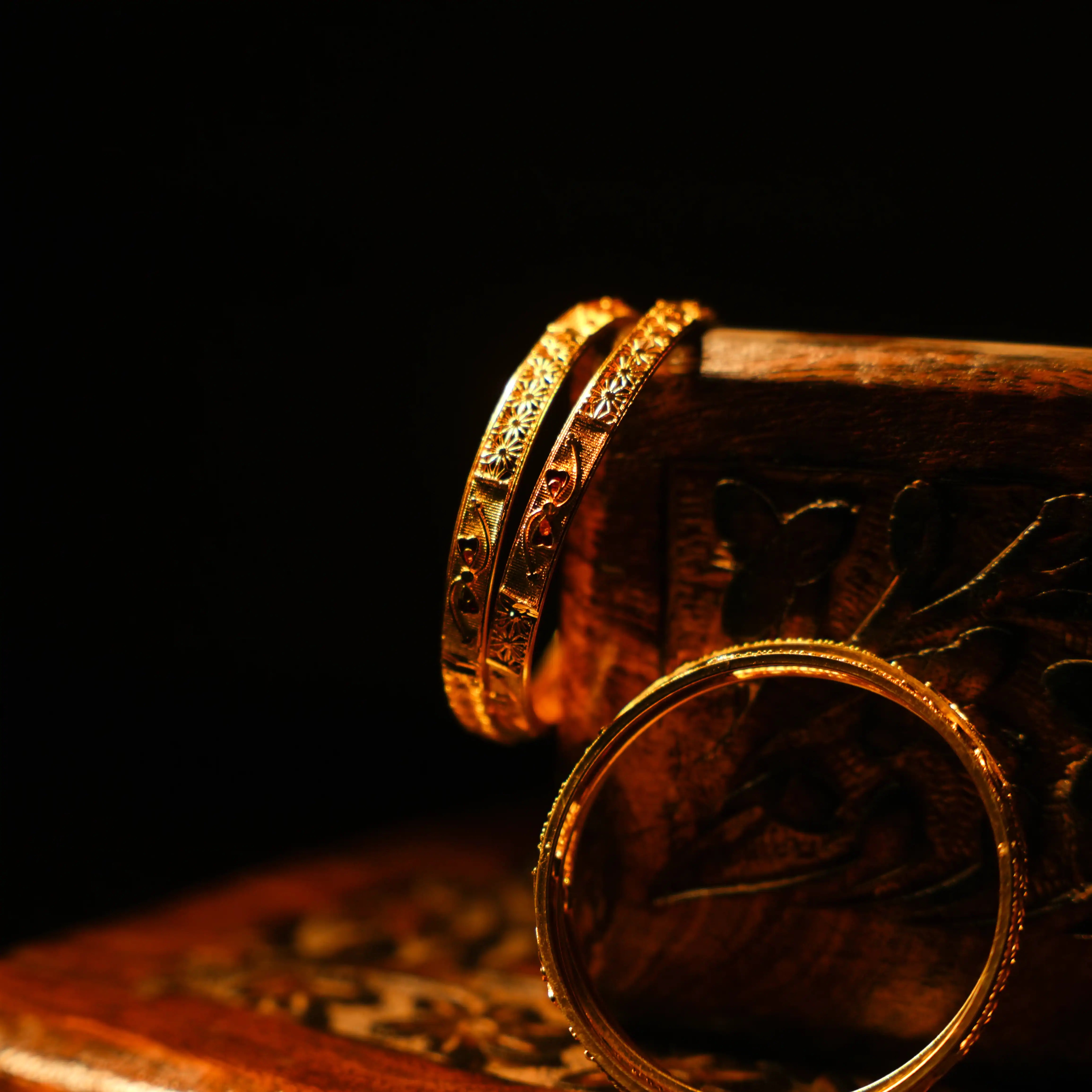 Hrishika Gold Bangles
