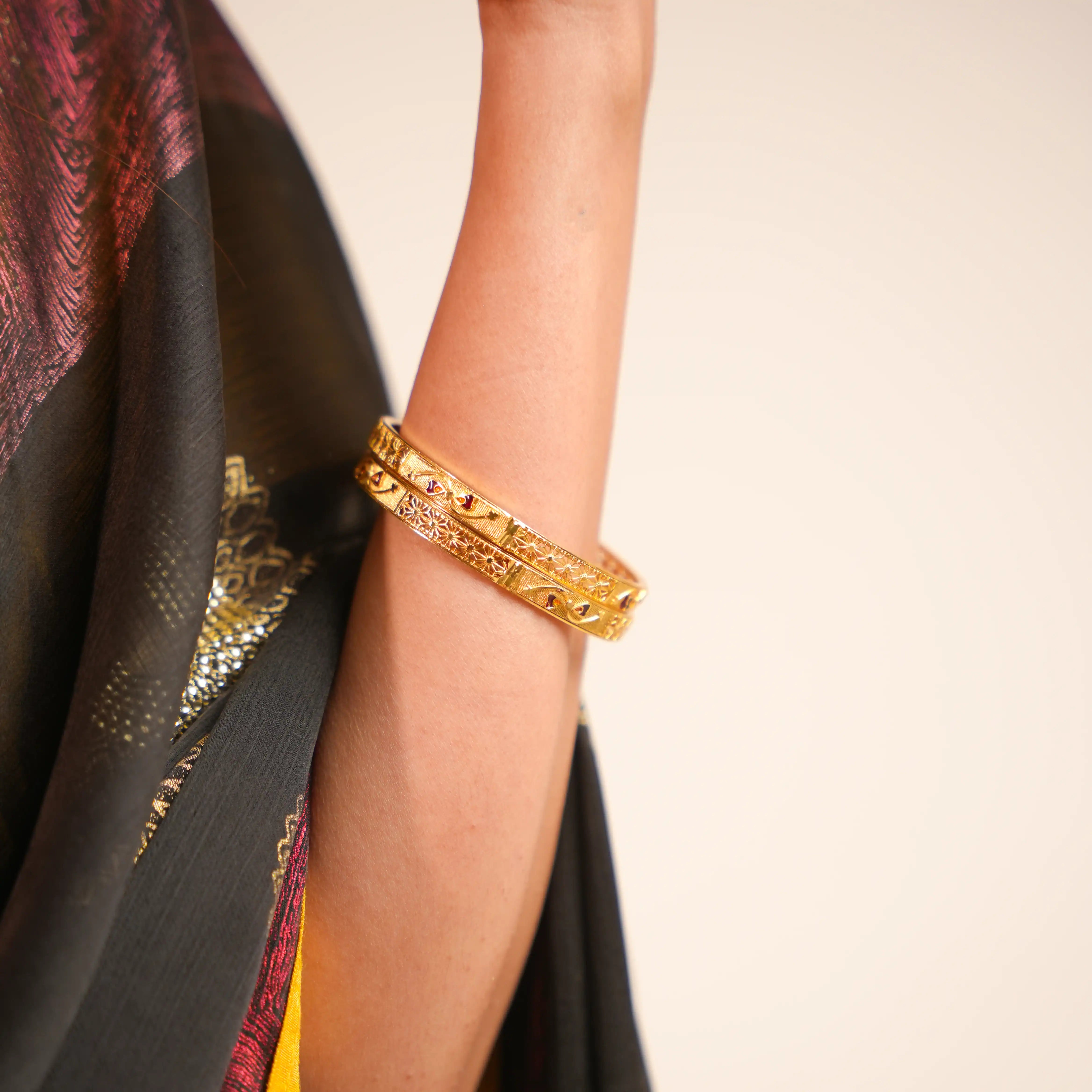 Hrishika Gold Bangles