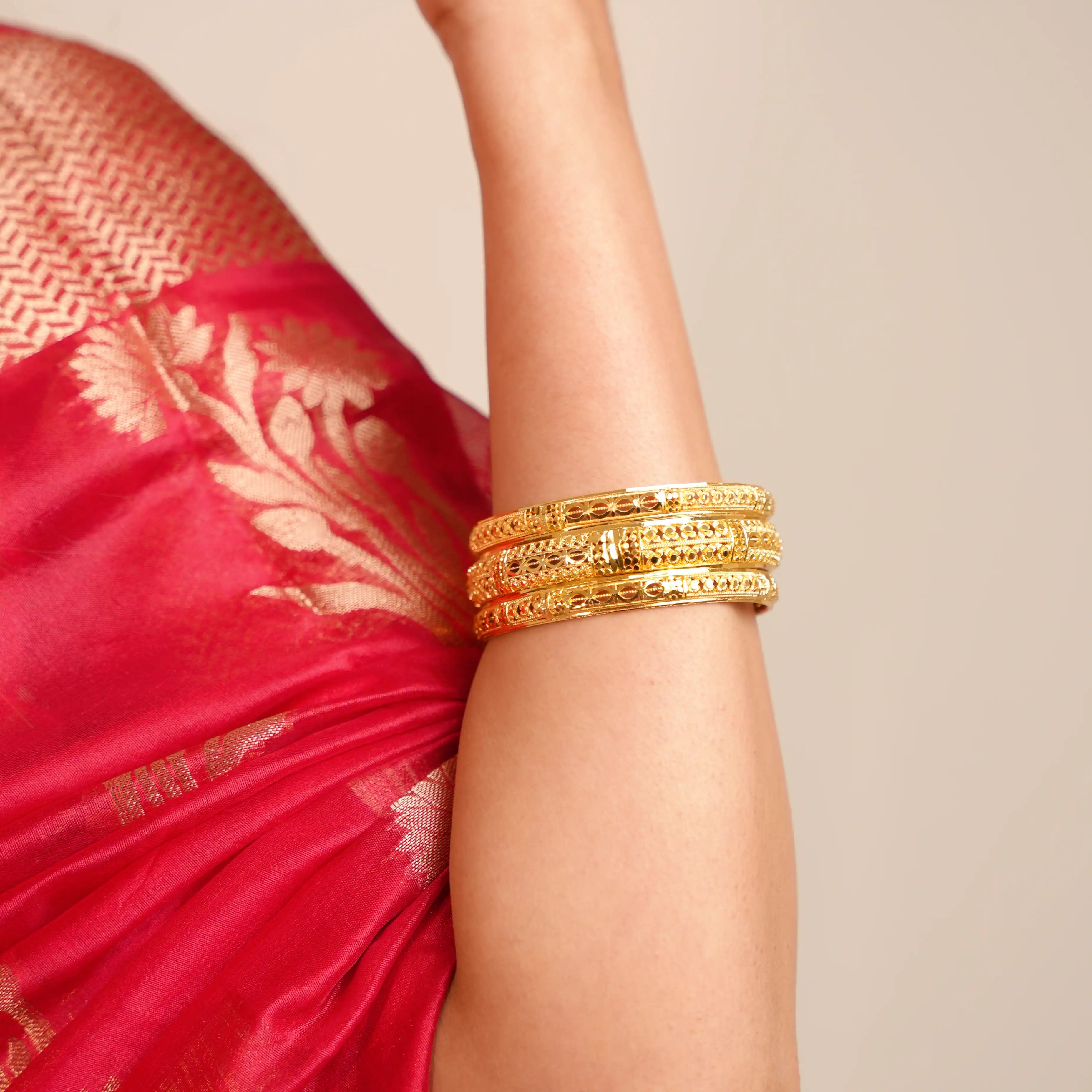 Kanisha Gold Bangles