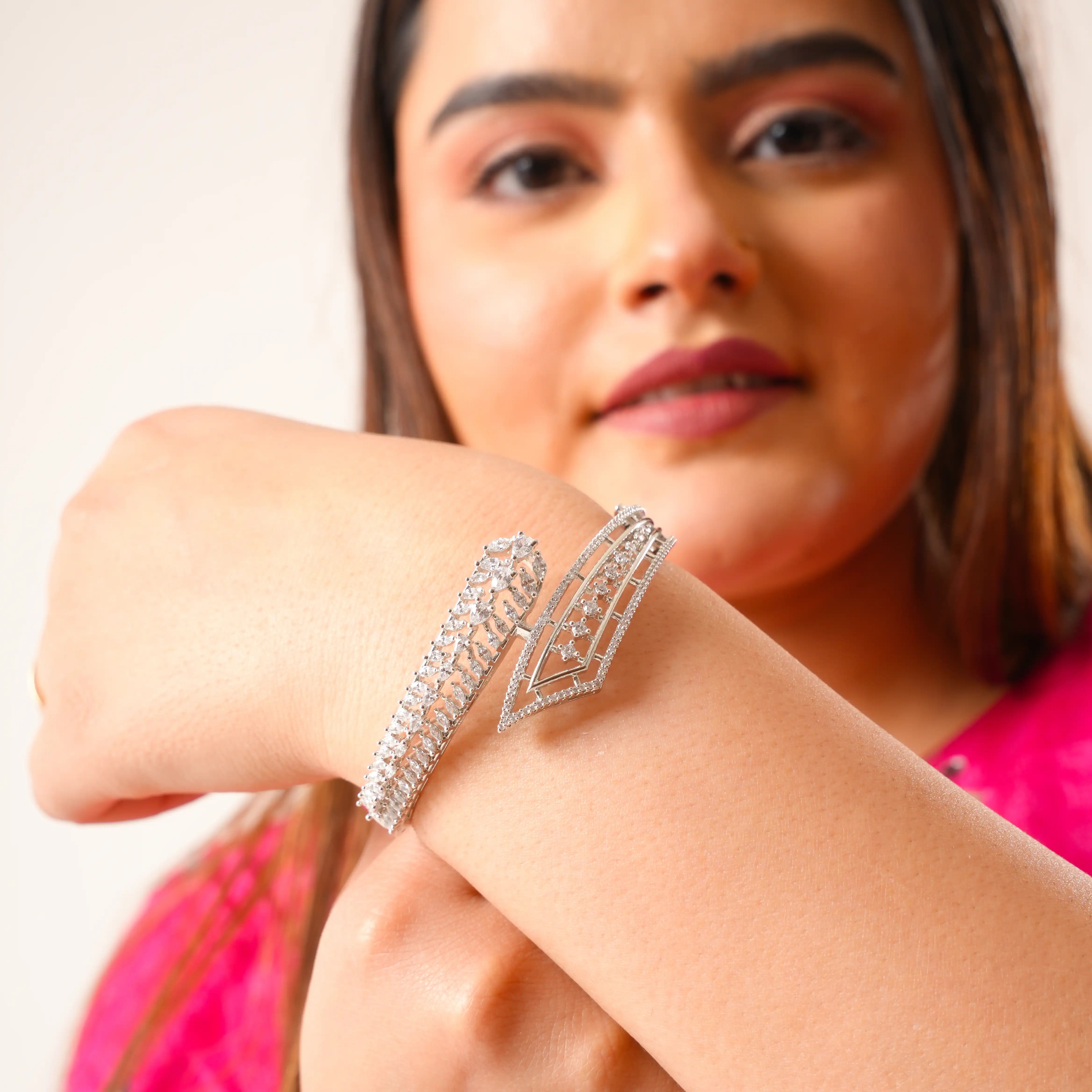 Elviora Spark Bracelet