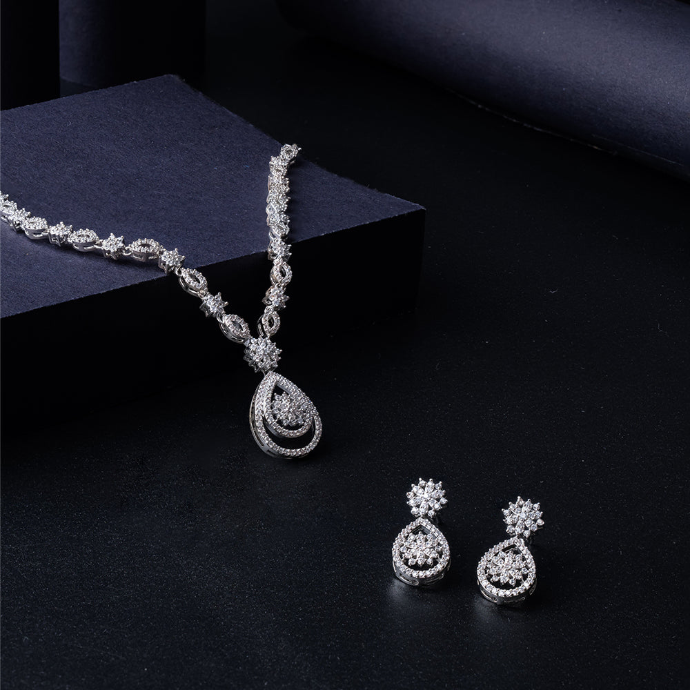 Classic Diamond Necklace Set