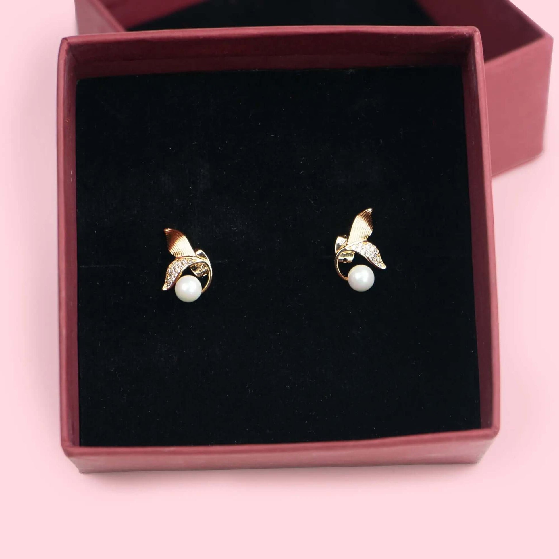 Pearl and Leaf Studs - Own It Pure