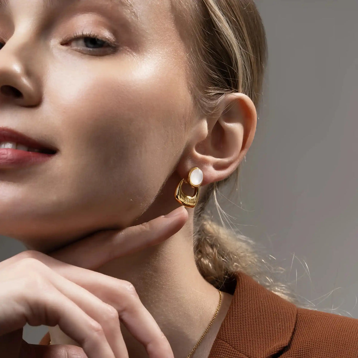 Arista Drop Earrings | Gold Oval Stone Drops - Own It Pure