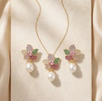 Elegant Leaf Jewelry