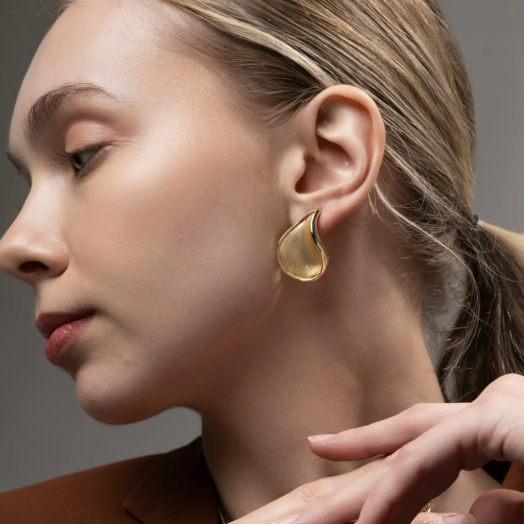 Serene Leaf Earrings