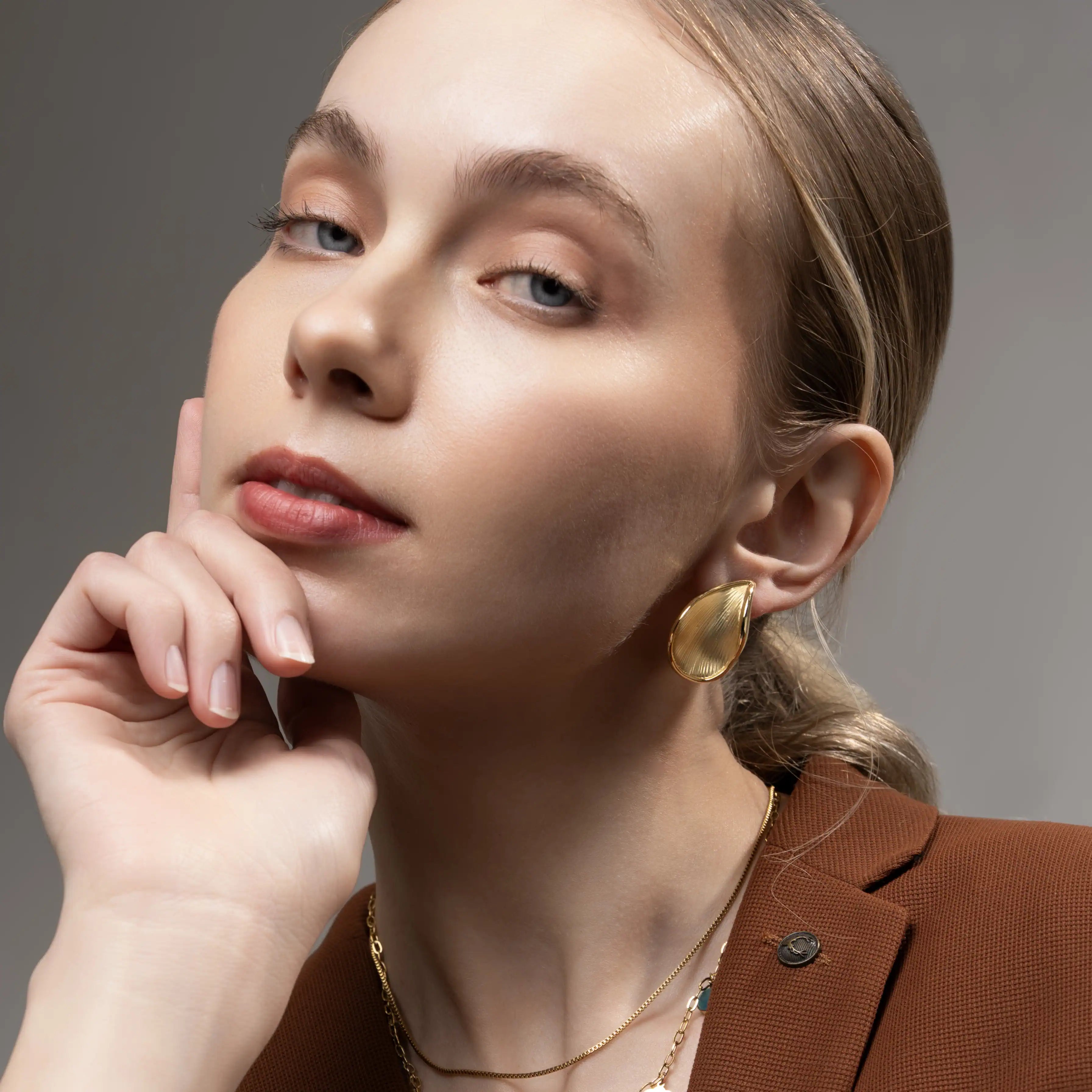 Serene Leaf Earrings