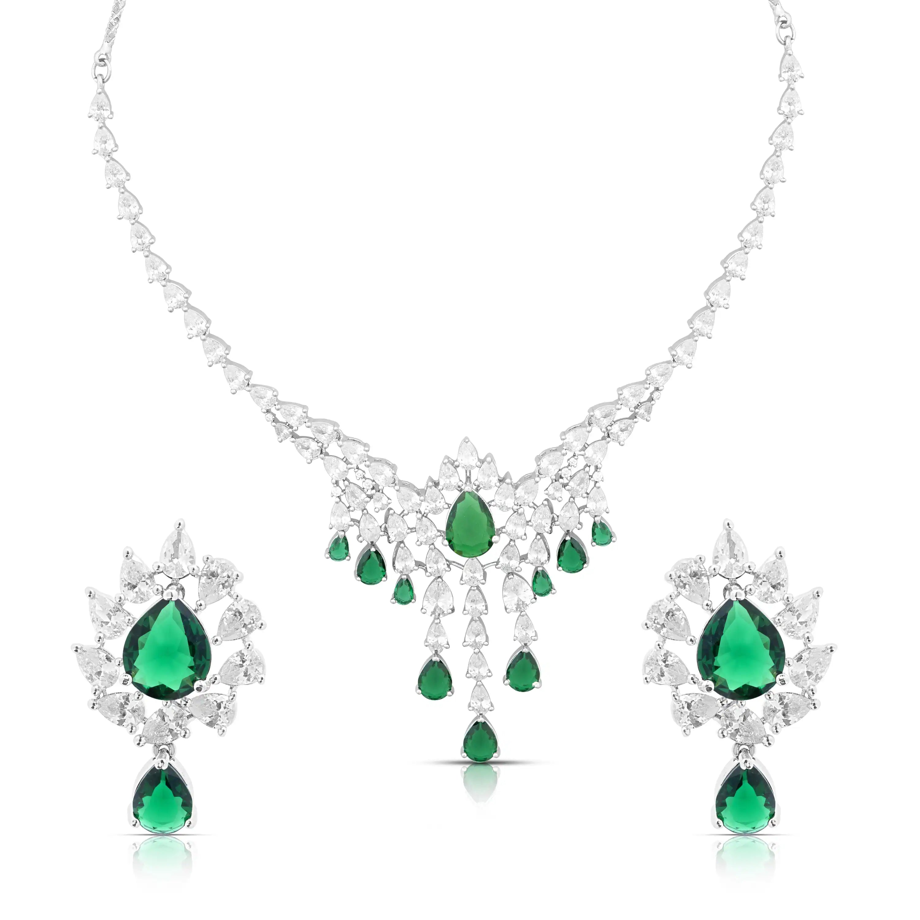Elara Drop Necklace