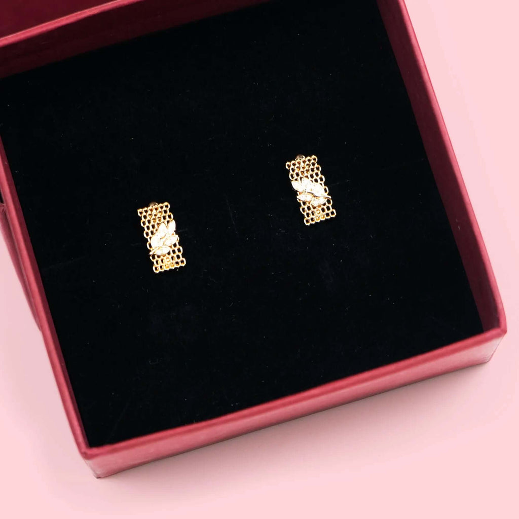 Sparkling Stud Earrings