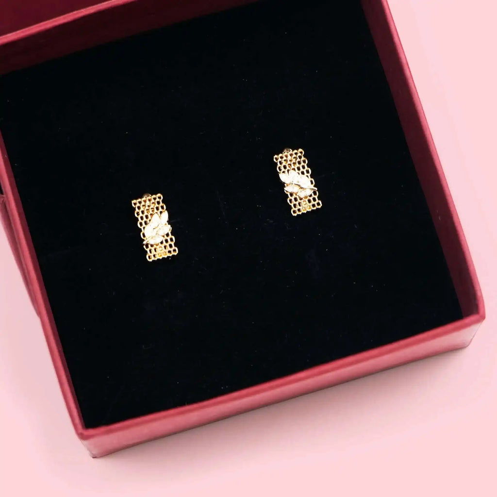 Diamond Mesh Studs | Geometric Mesh Stud Earrings for Women