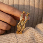 Glam Gold Wave