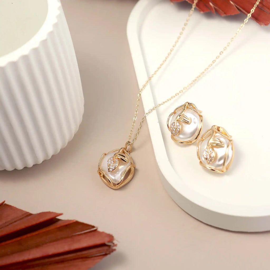 Golden Leaf Pearl Jewelry Set