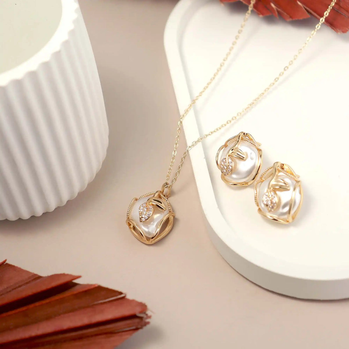 Golden Leaf Pearl Jewelry Set