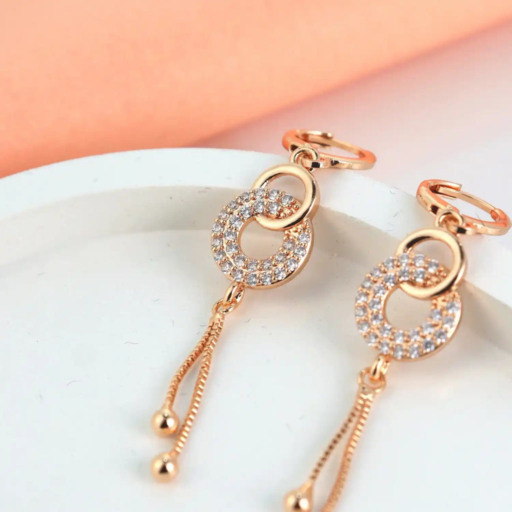 Interlocking Circle Earrings | Sparkling Circle Link Earrings