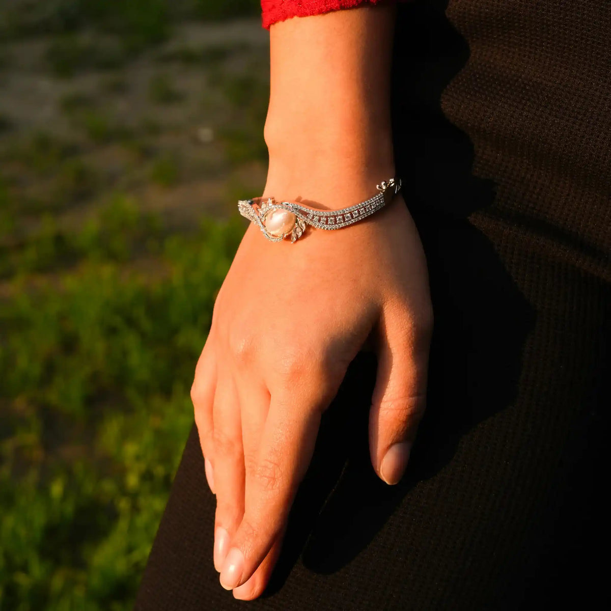 Iris Pearl Cuff