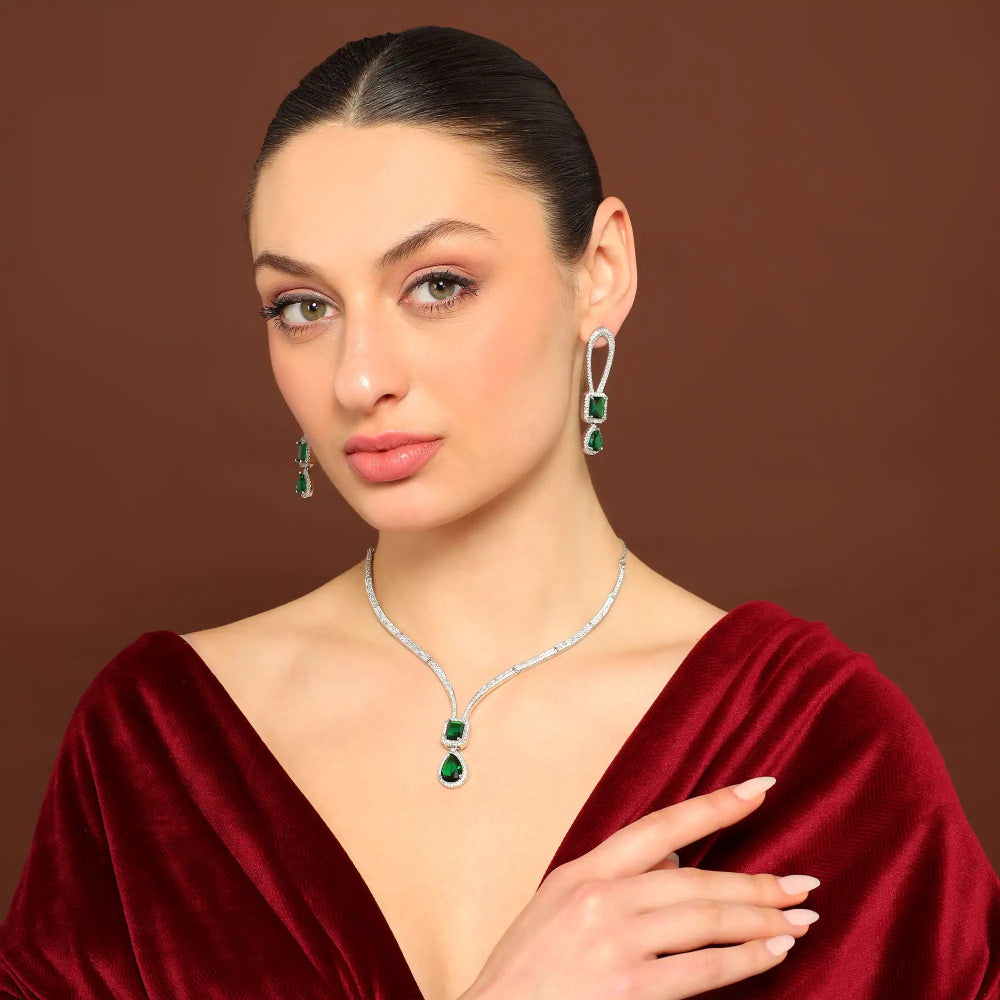 Emerald Jewelry Set