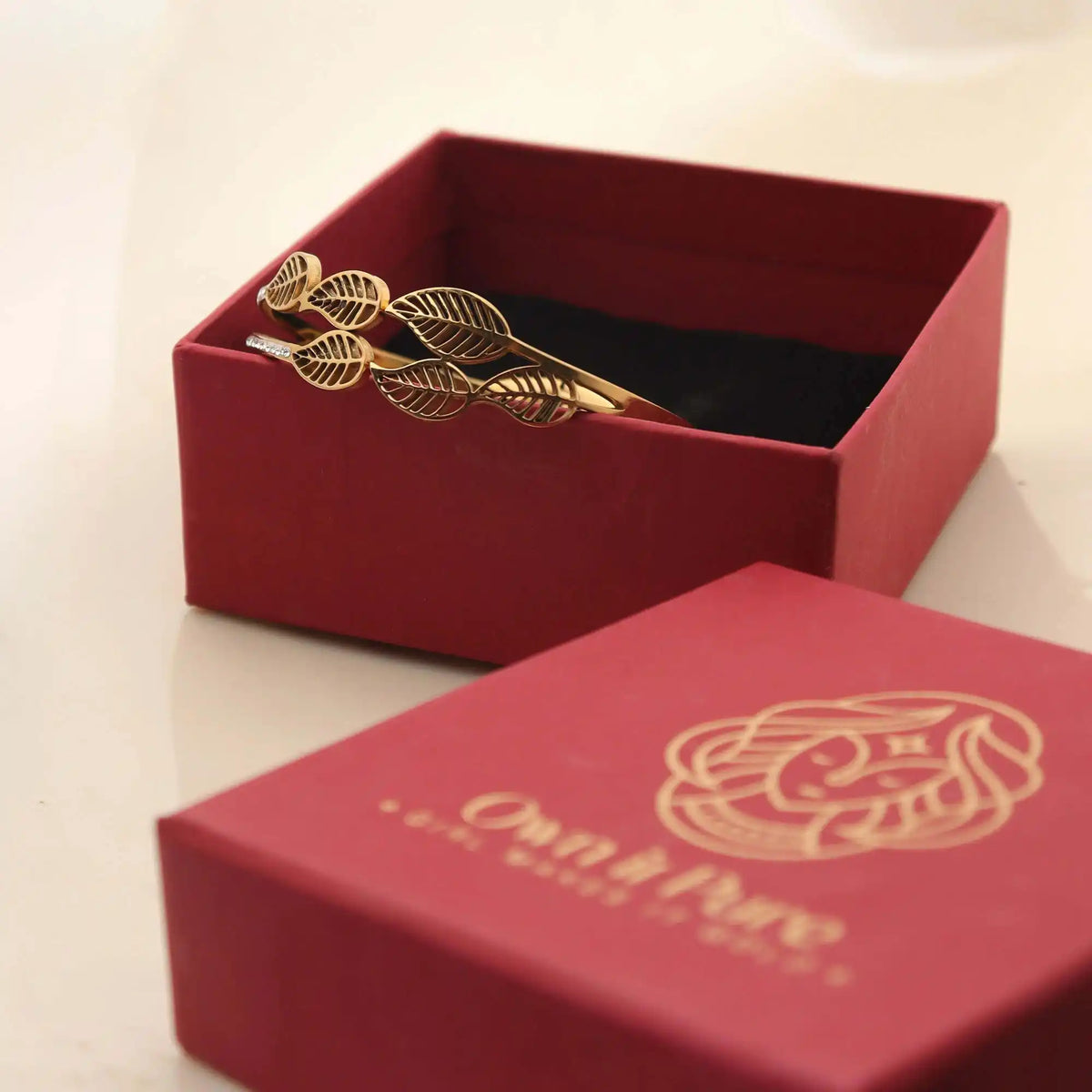 Luxe Leaf Bracelet