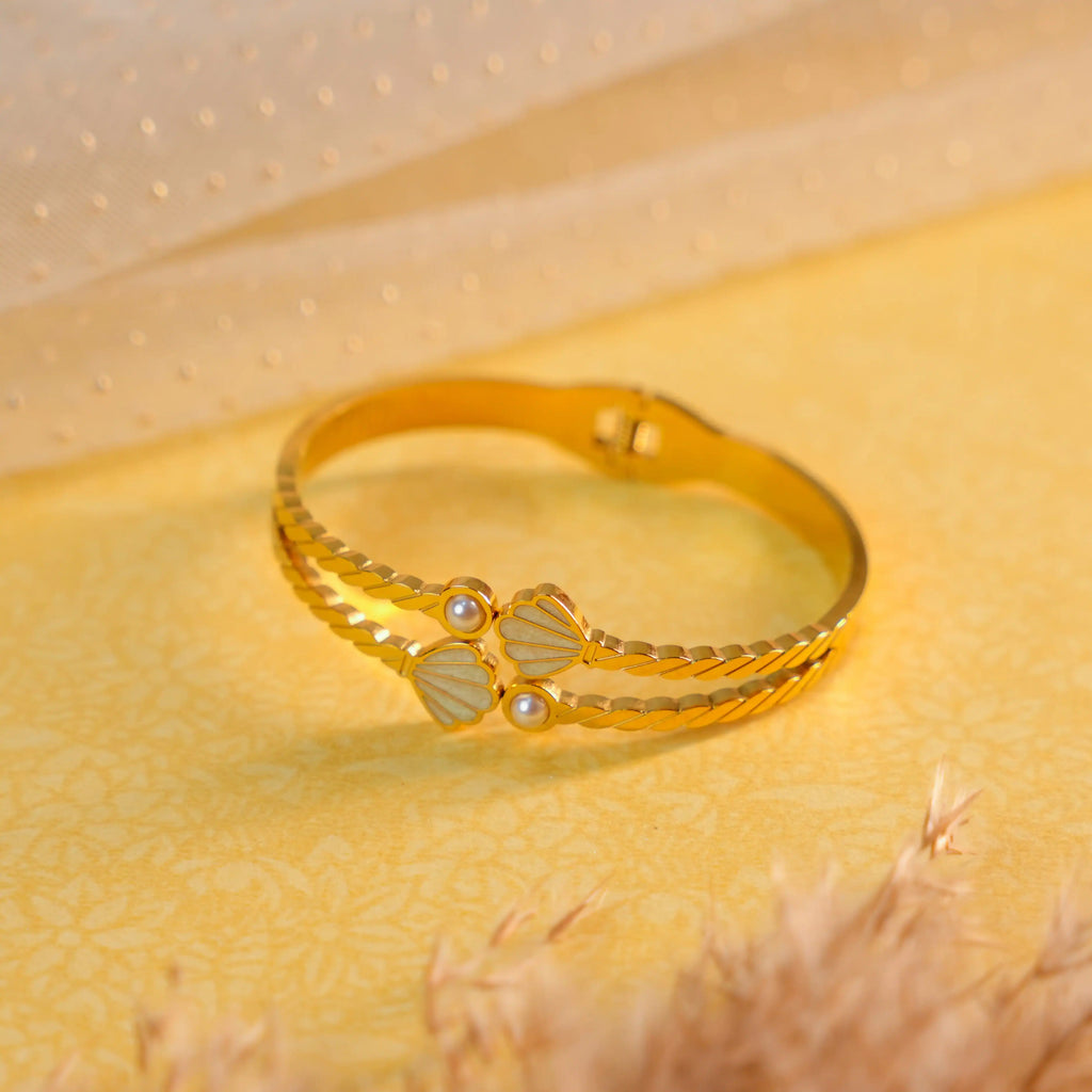 Premium Pearl Band Design