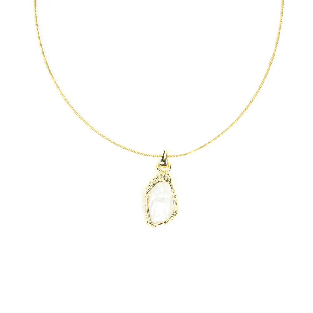 Minimal Pearl Pendant