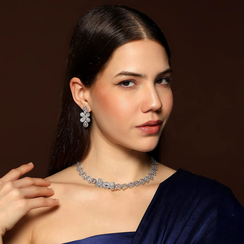 Radiant Floral Necklace