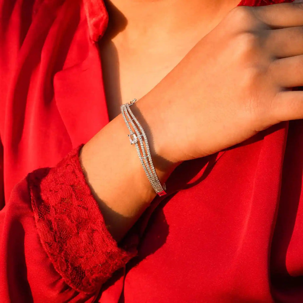 Radiant Solitaire Bracelet