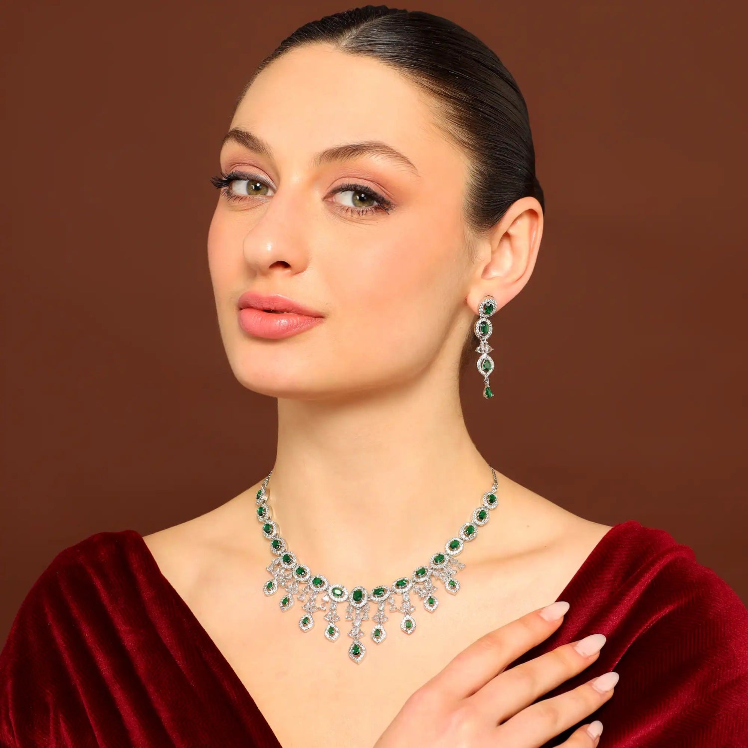 Regal Green Necklace