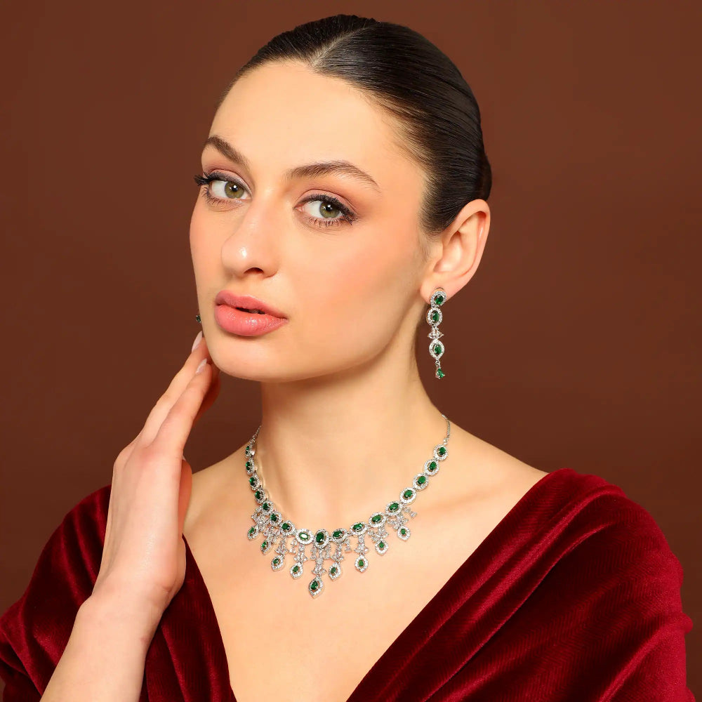 Regal Green Necklace