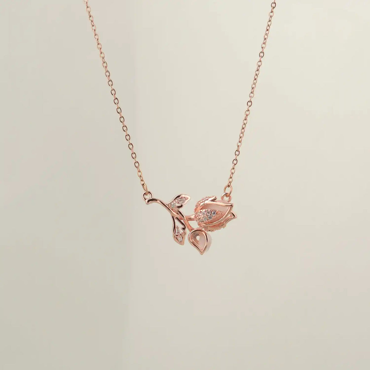 Rose Gold Rose Pendant Chain
