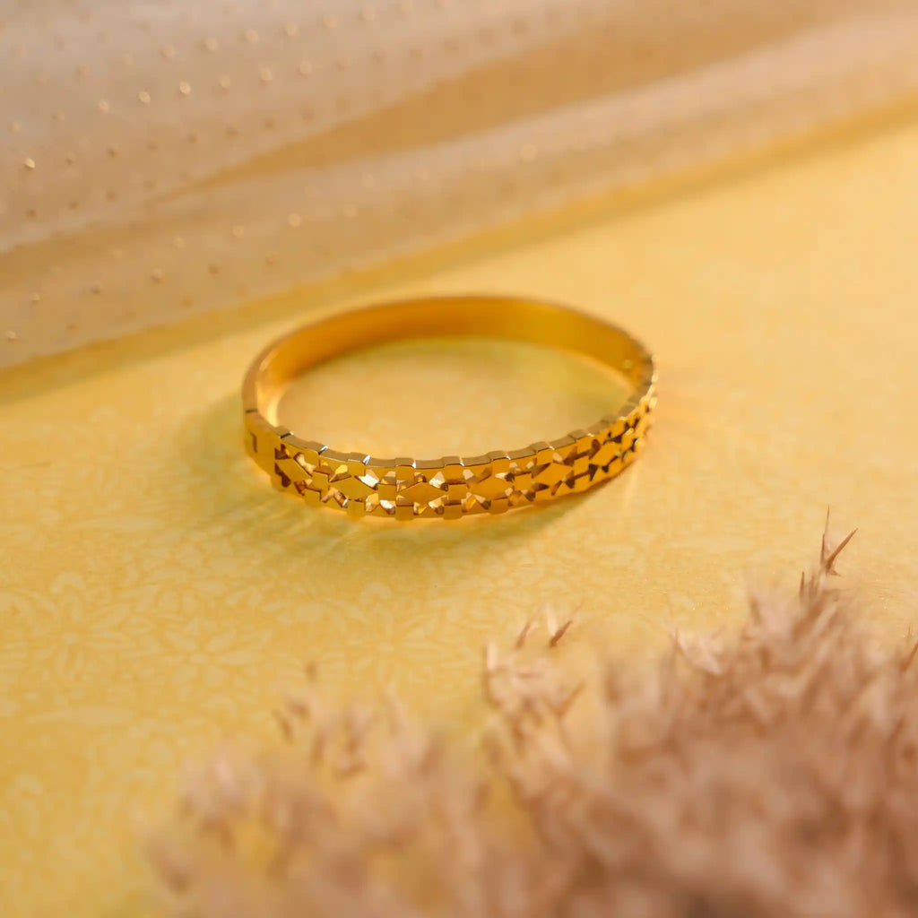 Starline Gold Cuff