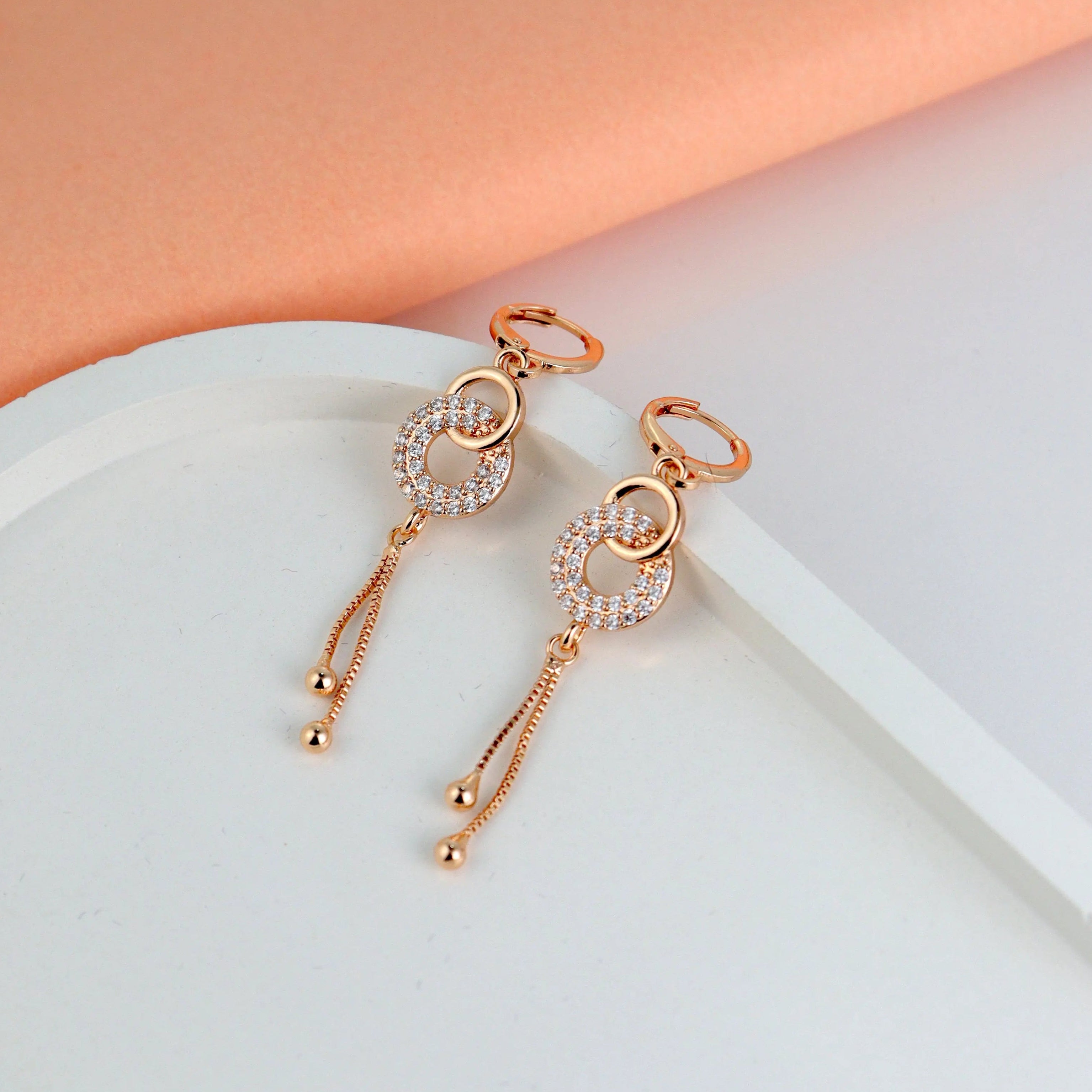 Interlocking Circle Earrings - Own It Pure