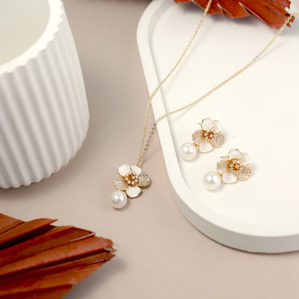 Gold Floral Pearl Jewelry Set