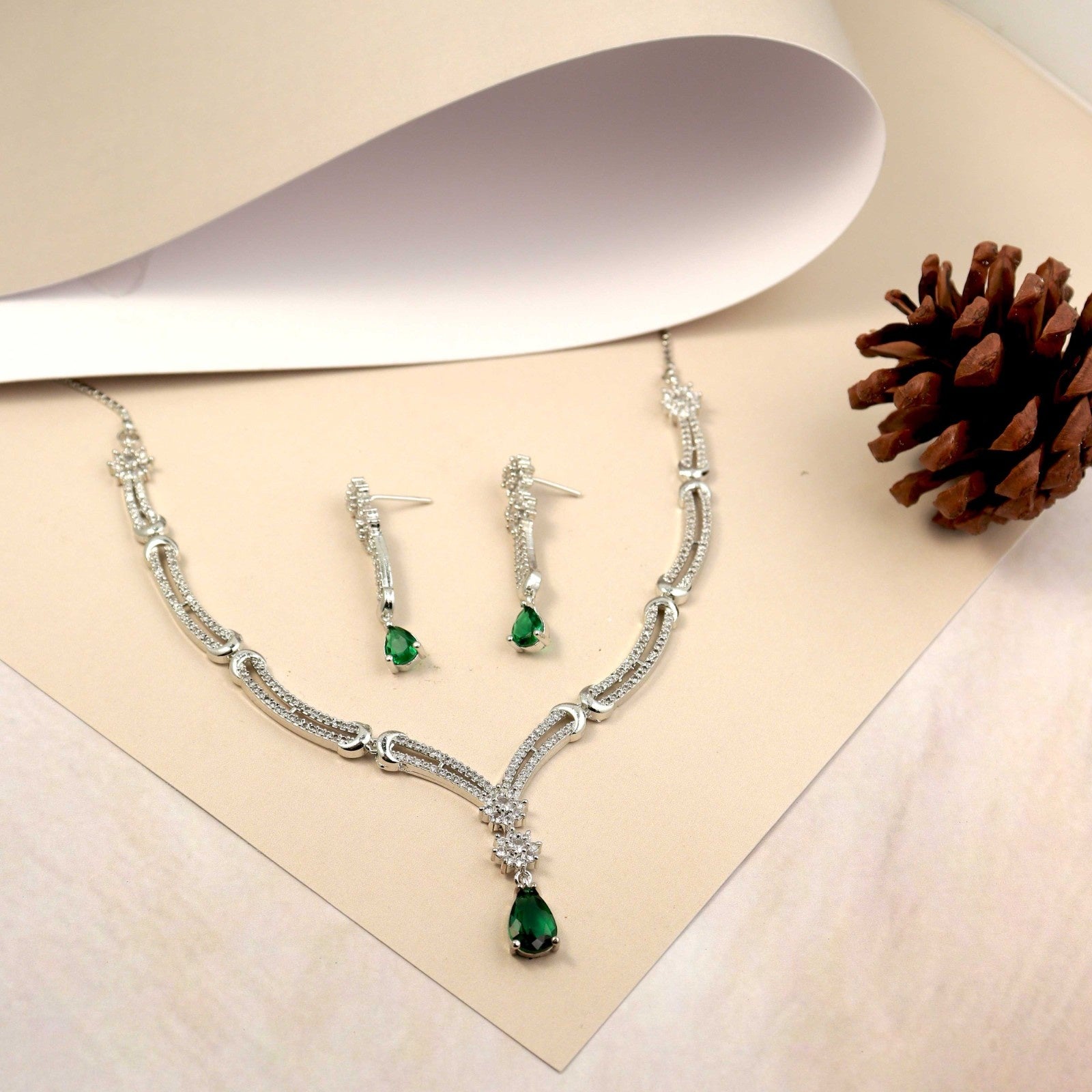 Dainty Dewdrop Set