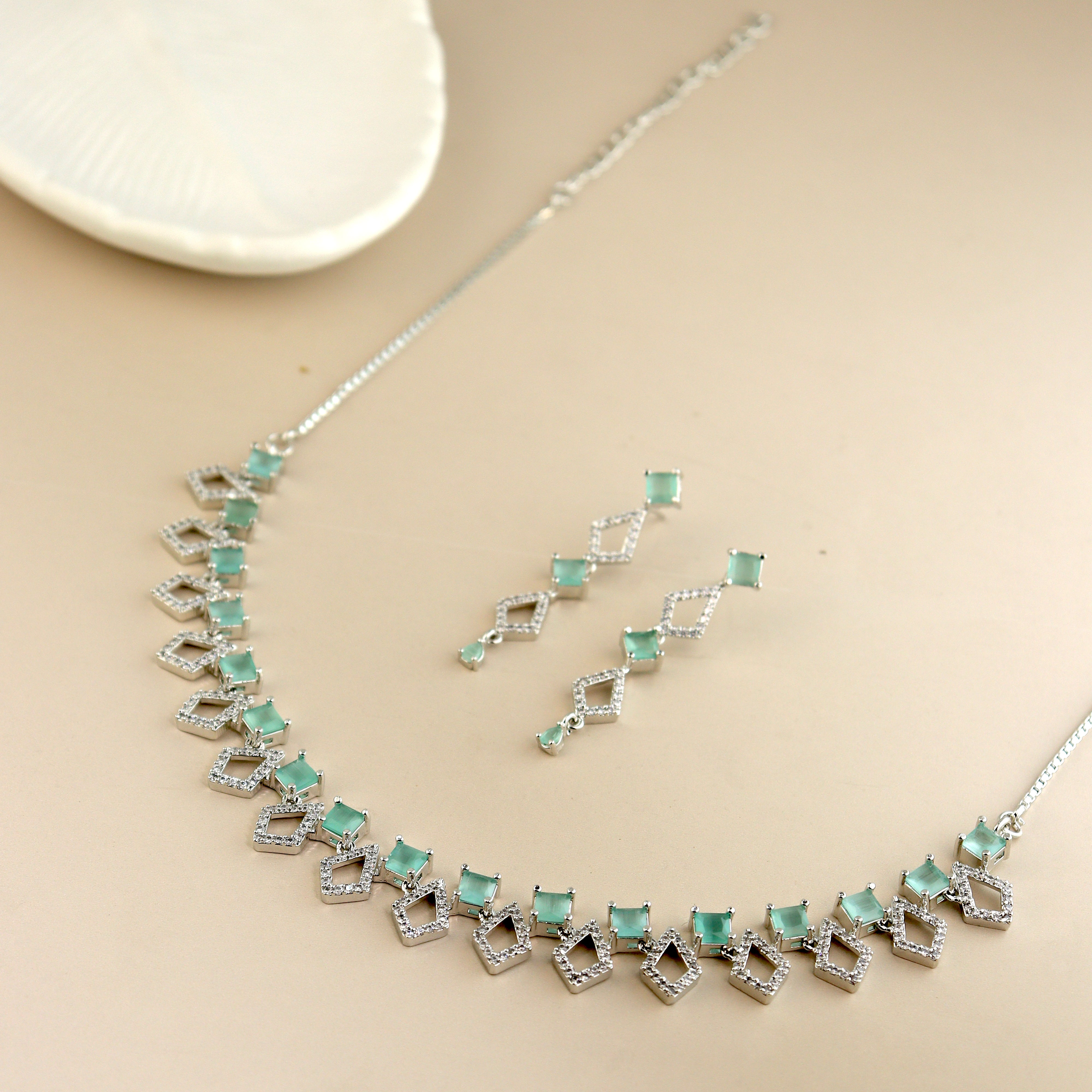Elegant Stone Necklace Set
